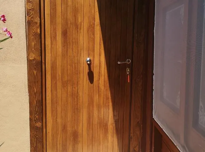 Girasole 乡村民宿 蒙泰罗尼迪莱切